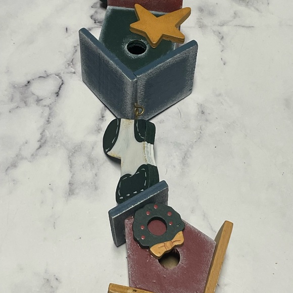 Wooden Garland & Birdhouse Set - Picture 7 of 8